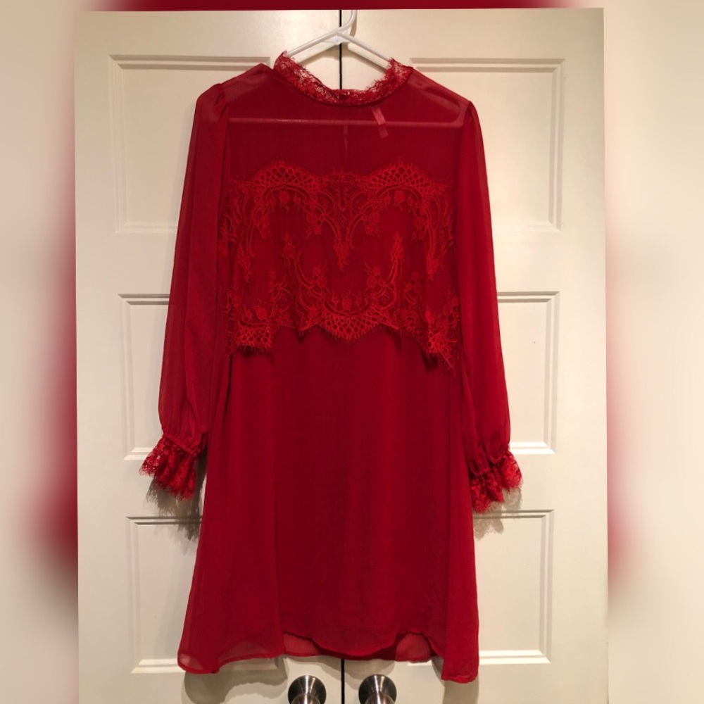 Red Dress w/Lace Detail - M